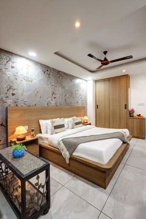 Bedroom in Studio Builder Floor at Sector 31 – for Rent