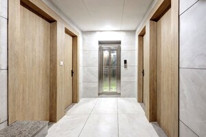 Building Lobby in Studio Builder Floor at Sector 31 – for Rent