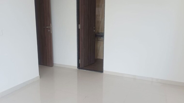 Room, lodha-amara-tower-24-and-25 2 Bedroom 722 Sq.Ft. Apartment In Kolshet Road Thane 10361144