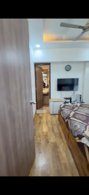 Bedroom in 3 BHK Apartment at Lodha Amara, Kolshet Road – for Sale