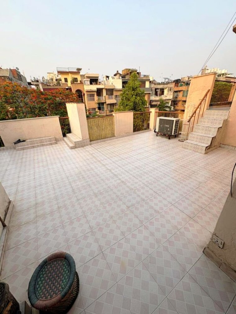 Terrace, kalkaji 3 Bedroom 1600 Sq.Ft. Builder Floor In Kalkaji Delhi 10361146