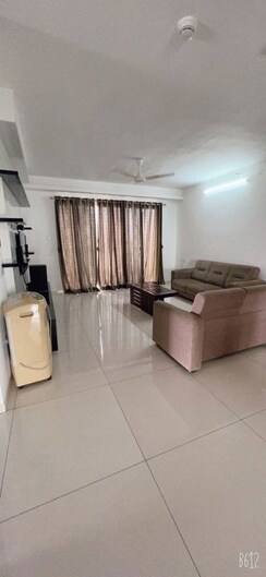3.5 BHK + Pooja Room,Servant Room Apartment For Rent in Kolte Patil Tuscan Estate Signature Meadows