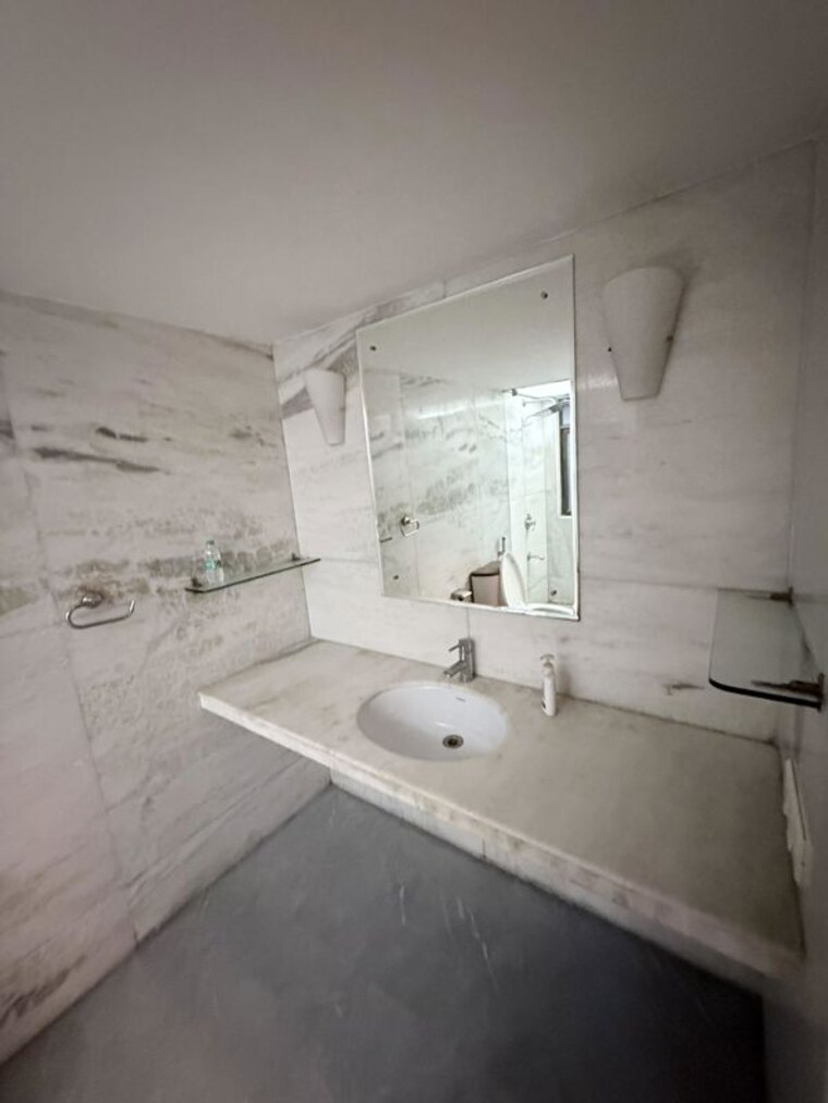 Bathroom, oxford-hallmark 4 Bedroom 2200 Sq.Ft. Apartment In Koregaon Park Pune 10361175