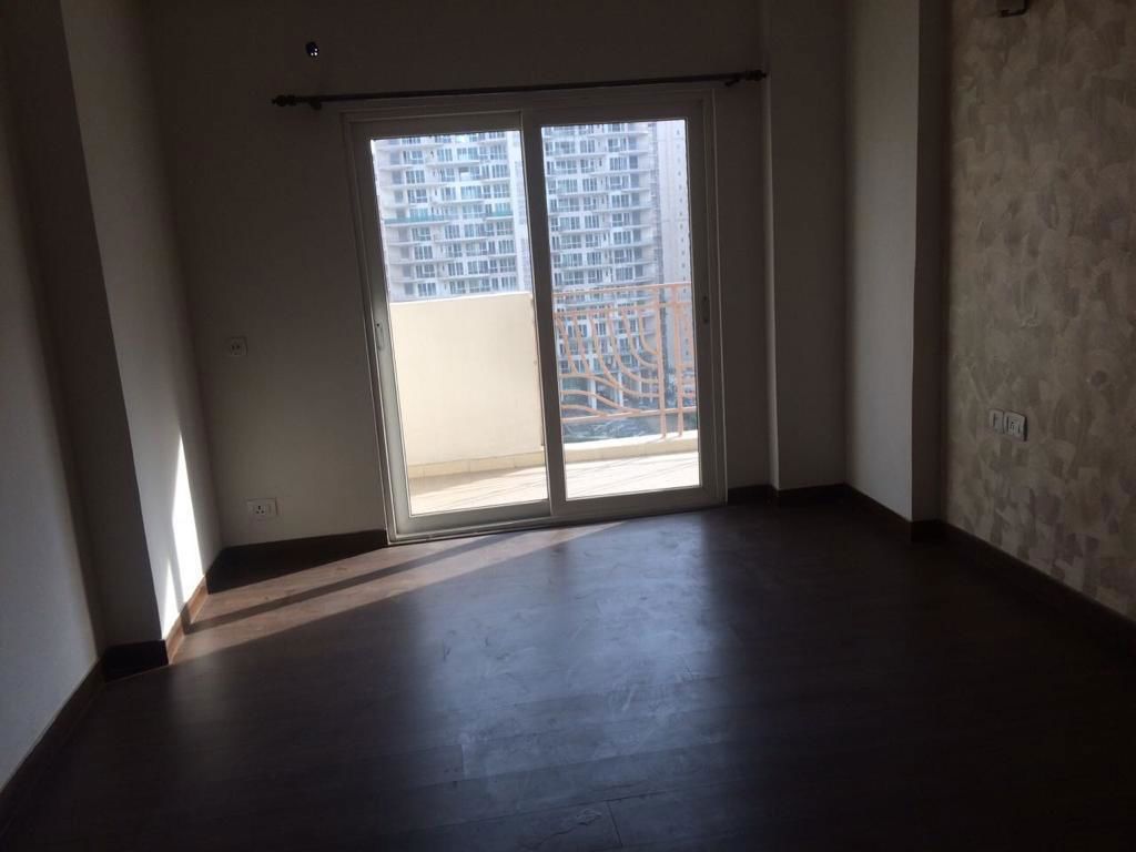 2 BHK +  1085 Sq.Ft. Apartment in Amrapali Silicon City