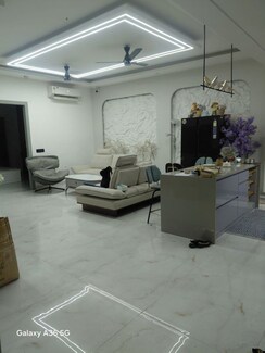 3 BHK + Pooja Room Builder Floor For Rent in Sector 13