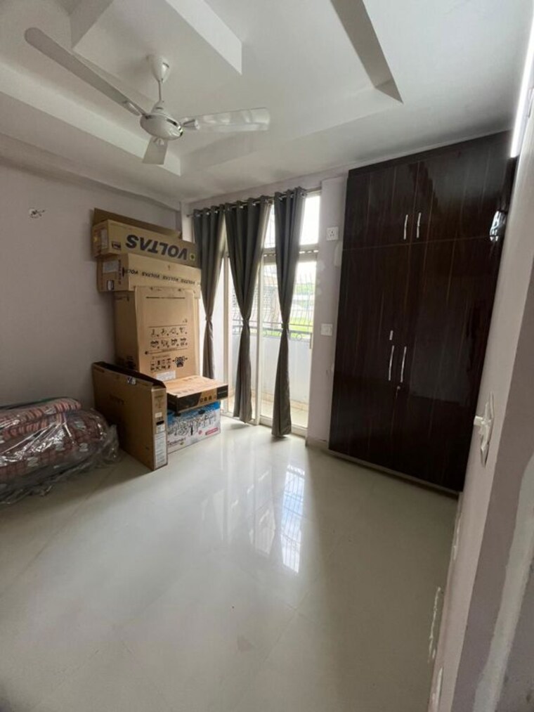 Living Room, ansal-sushant-golf-city-celebrity-greens 3 Bedroom 1978 Sq.Ft. Apartment In Sushant Golf City Lucknow 10361222
