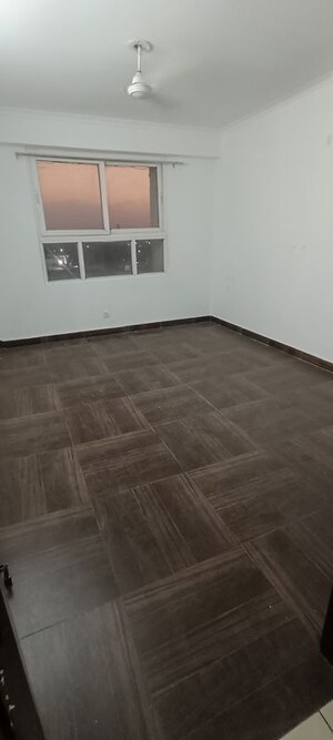 Room in 3 BHK Apartment at Anukampa Platina Terraces, Mansarovar – for Rent