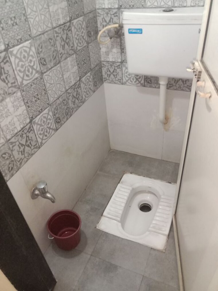 Bathroom, km-narmada-mohan 1 Bedroom 580 Sq.Ft. Apartment In Naigaon East Palghar 10361230