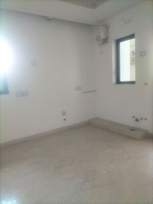 Room in 3 BHK Apartment at Aparna One Pokkulwada, Shaikpet – for Rent