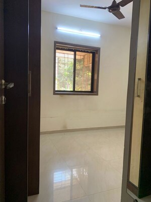 Room in 2 BHK Apartment at Krishna Leela CHS Goregaon, Goregaon West – for Rent