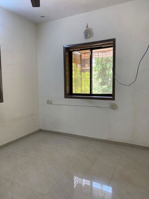 Room in 2 BHK Apartment at Krishna Leela CHS Goregaon, Goregaon West – for Rent