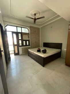 1 BHK + Study Room Builder Floor For Rent in Sector 23