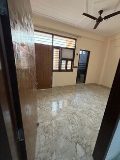 2 BHK + Extra Room Builder Floor For Rent in Palam Vihar Extension