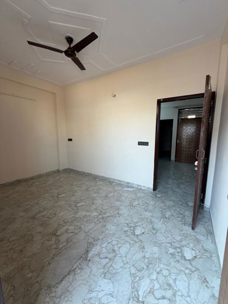 Room, palam vihar extension 2 Bedroom 950 Sq.Ft. Builder Floor In Palam Vihar Extension Gurgaon 10361253