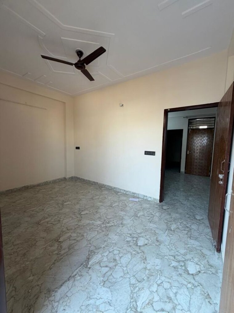 Room, palam vihar extension 2 Bedroom 950 Sq.Ft. Builder Floor In Palam Vihar Extension Gurgaon 10361253