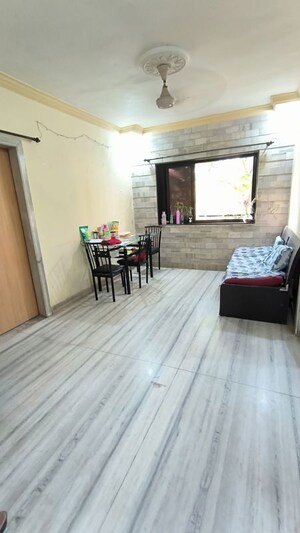 Parking in  Pg at Prabhadevi – for Rent