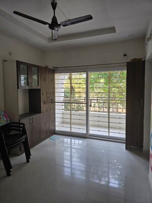 Room in 2 BHK Apartment at Tadepalli – for Sale