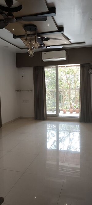 Room in 1 BHK Apartment at Metropolis Aquaris Phase 2, Kasarvadavali – for Rent