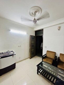 1 BHK Builder Floor For Rent in Rajpur