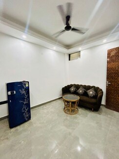 1 BHK Builder Floor For Rent in Maidan Garhi