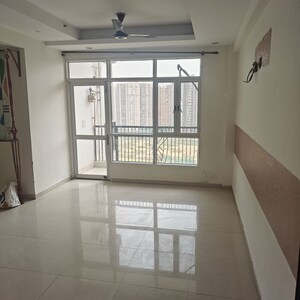 Room in 3.5 BHK Apartment at Prateek Wisteria, Sector 77 – for Rent
