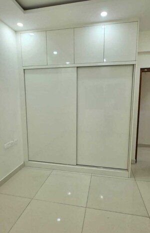 Bathroom in 3 BHK Apartment at Prestige Green Gables, Panathur – for Rent