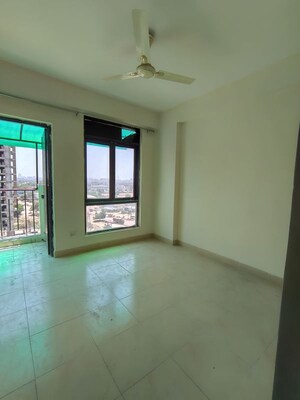 Room in 2 BHK Apartment at Apex Our Homes, Sector 37c – for Rent