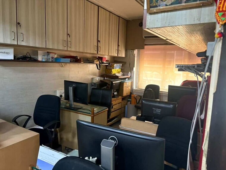 Team Area, dalamal-tower Commercial Office Space 557 Sq.Ft. In Nariman Point Mumbai 10361358