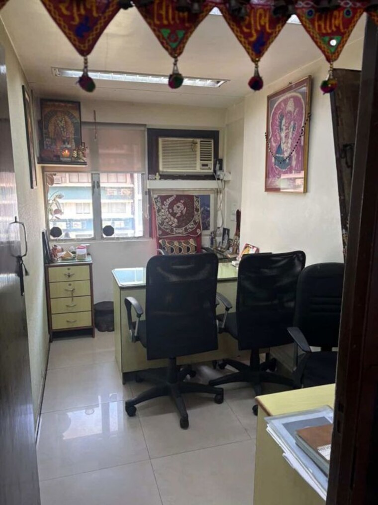 Team Area, dalamal-tower Commercial Office Space 557 Sq.Ft. In Nariman Point Mumbai 10361358