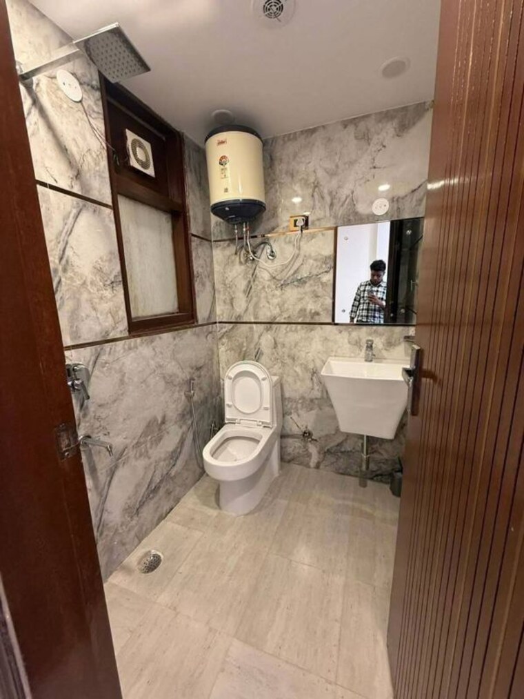 Bathroom, saket-kunj-sahibabad 1 Bedroom 400 Sq.Ft. Apartment In Rajendra Nagar Sector 5 Ghaziabad 10361365