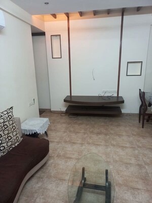 Room in 1 BHK Apartment at Omkar Apartment Mahim, Mahim – for Rent