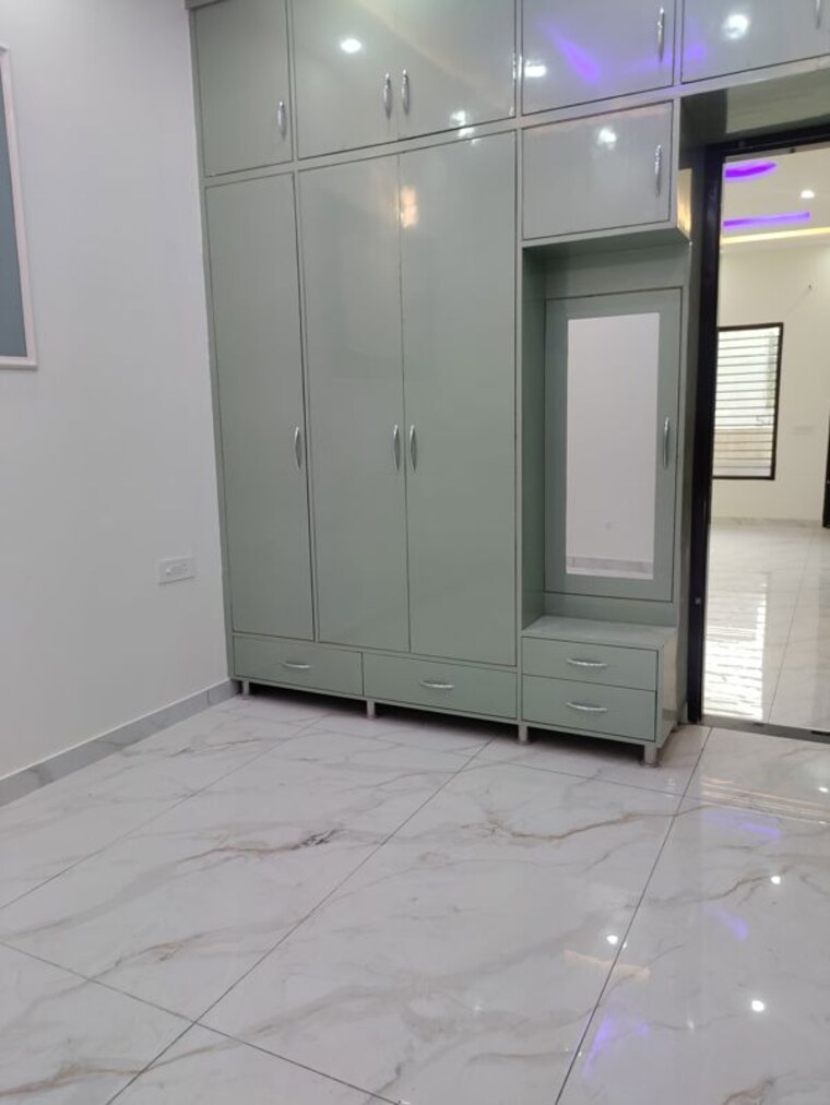 undefined, bhabat 4 Bedroom 118 Sq.Yd. Independent House In Bhabat Zirakpur 10361392