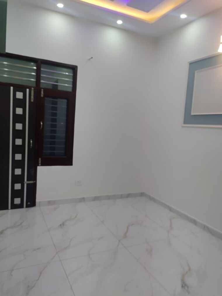 Room, bhabat 4 Bedroom 118 Sq.Yd. Independent House In Bhabat Zirakpur 10361392