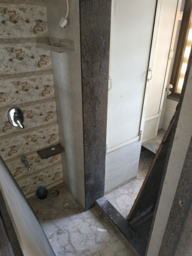 Bathroom, uma-sparta 2.5 Bedroom 910 Sq.Ft. Apartment In Ghodbunder Road Thane 10361369