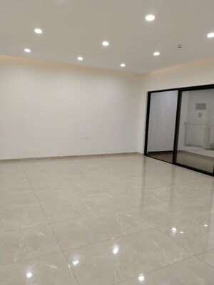 Room in 4 BHK Apartment at Duville Riverdale, Kharadi – for Sale