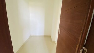 Room in 3 BHK Apartment at Omaxe The Resort, South Mullanpur – for Rent