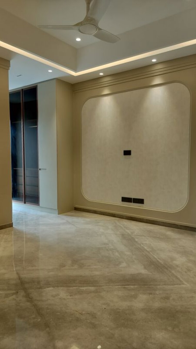 Room, greenwood-city 5 Bedroom 270 Sq.Yd. Builder Floor In Sector 40 Gurgaon 10361415