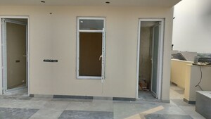 Room in 5 BHK Builder Floor at Greenwood City, Sector 40 – for Sale