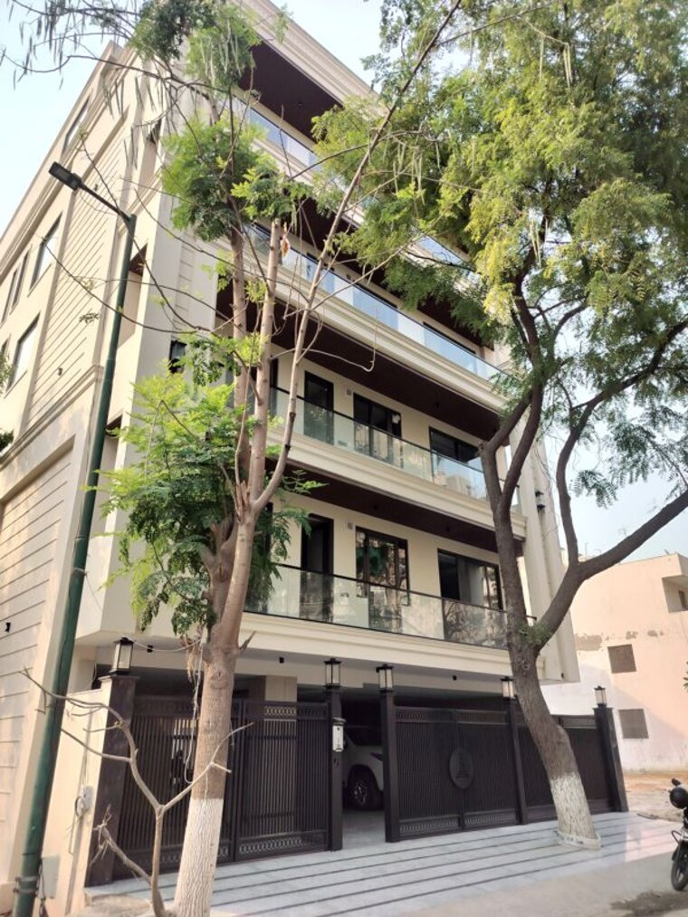 Exterior View, greenwood-city 5 Bedroom 270 Sq.Yd. Builder Floor In Sector 40 Gurgaon 10361415