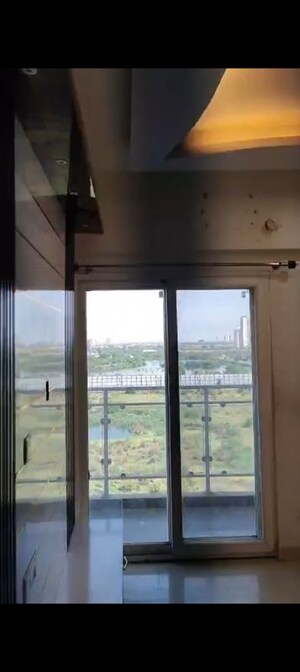 Room in 2 BHK Apartment at Samridhi Luxuriya Avenue, Sector 150 – for Rent