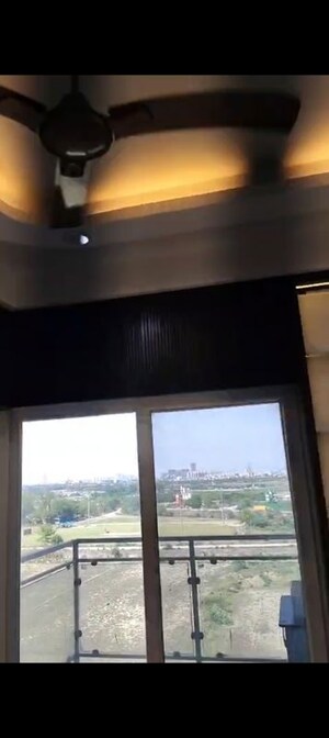 Furnished Amenities in 2 BHK Apartment at Samridhi Luxuriya Avenue, Sector 150 – for Rent