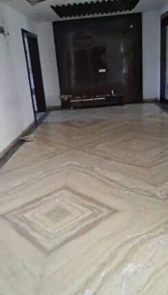 3 BHK + Servant Room Independent House For Rent in Sector 26