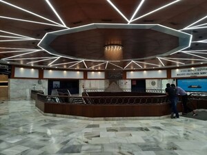  Office Space – Exterior View View at Cuffe Parade - for Rent