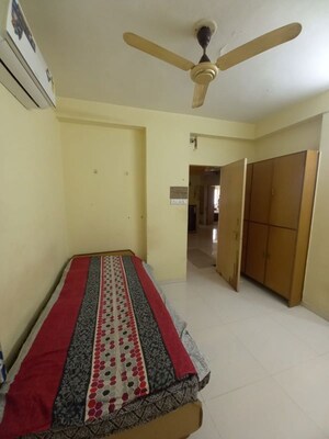 Bedroom in 2 BHK Apartment at Vastrapur – for Rent