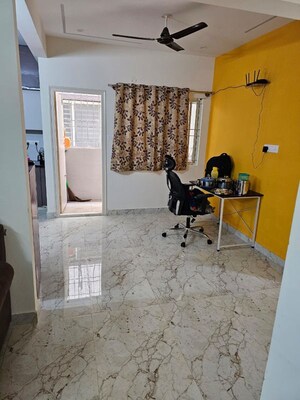 Room in 3 BHK Apartment at Sri Nandana Neo, Electronic City – for Rent