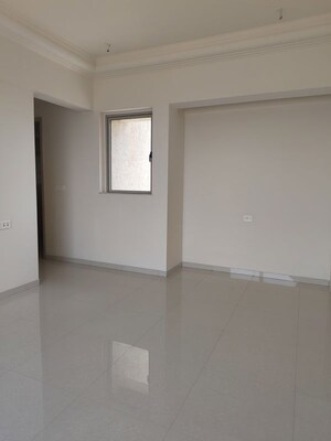 Room in 3 BHK Apartment at Hiranandani Fortune City, New Panvel – for Sale