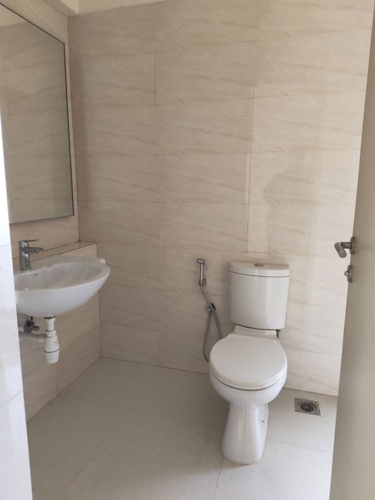 Bathroom, hiranandani-fortune-city 3 Bedroom 1167 Sq.Ft. Apartment In New Panvel Navi Mumbai 10361553