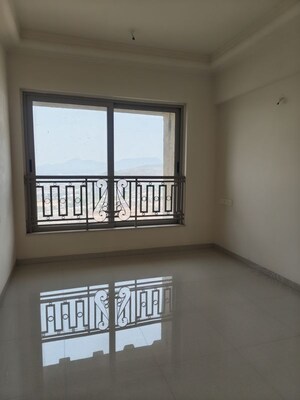 Room in 3 BHK Apartment at Hiranandani Fortune City, New Panvel – for Sale