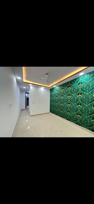 Furnished Amenities in 3 BHK Builder Floor at Tughlakabad Extension – for Sale