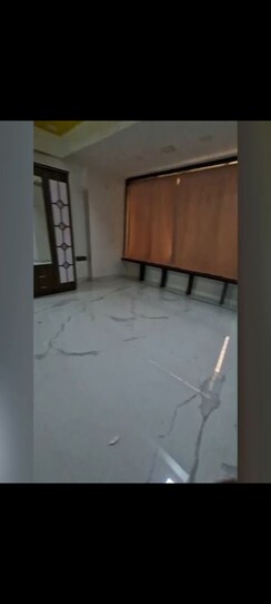 2 BHK + Extra Room Apartment For Rent in Dadar West